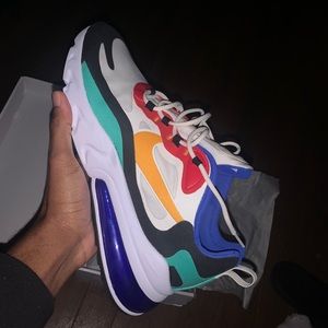 Nike Air Max 270 Reacts